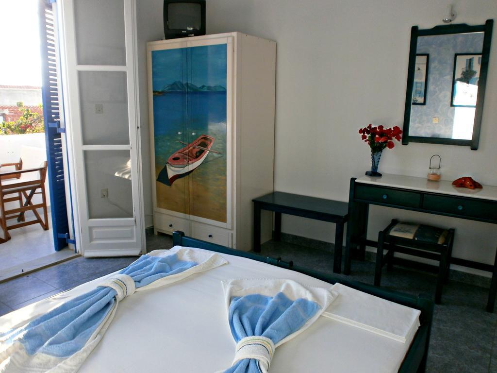 Villa Anna Maria Alikí Habitación foto